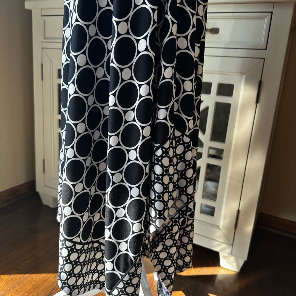 Black & White Polka Dot Dress - Picture 7 of 9